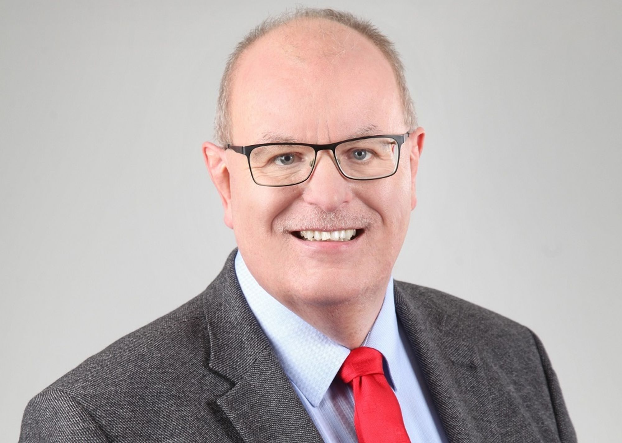 Thomas Lantermann is Senior Business Development Manager at Mitsubishi Electric. Thomas Lantermann is Senior Business Development Manager at Mitsubishi Electric.