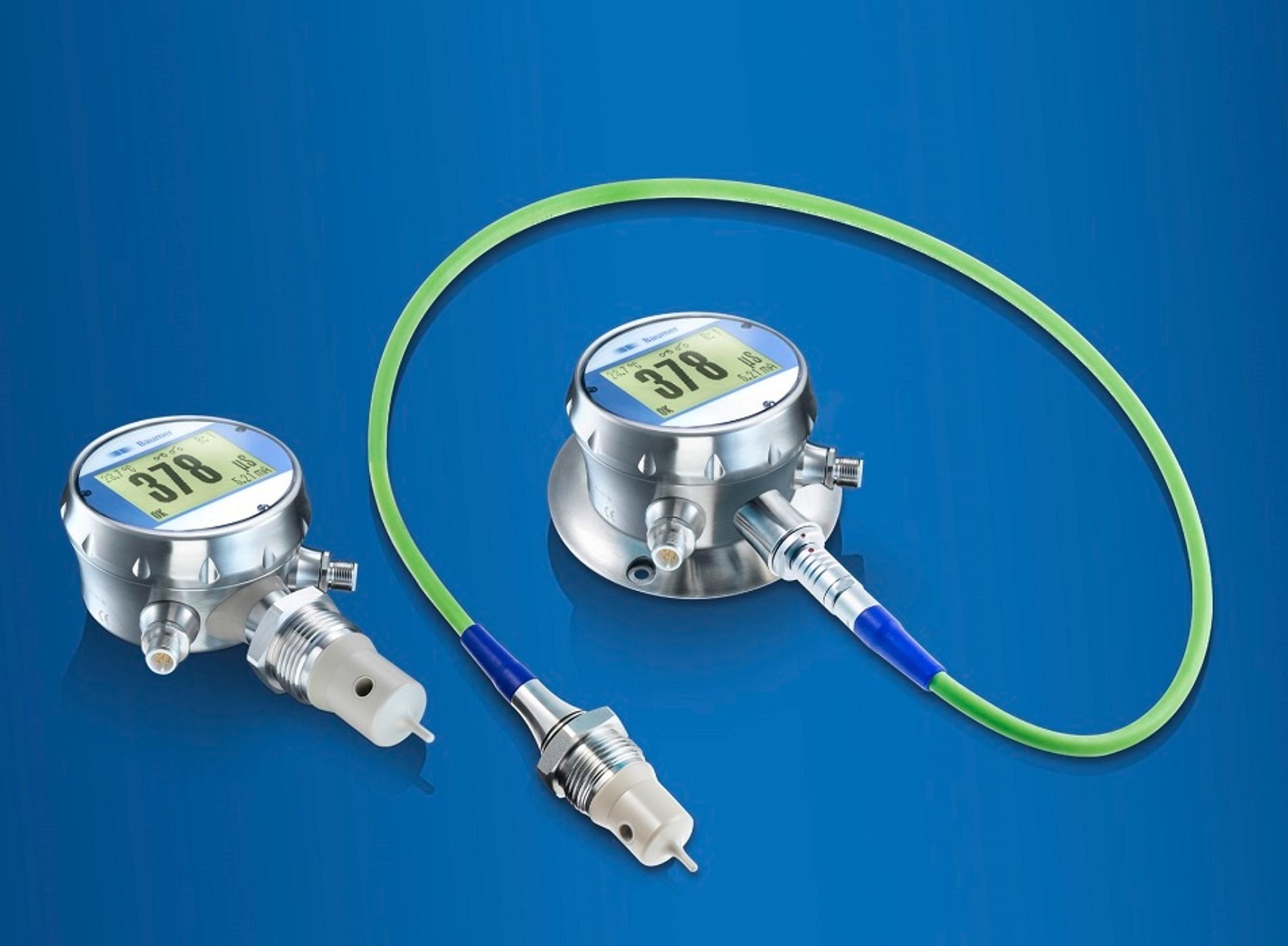 The CombiLyz conductivity sensor from Baumer helps with the phase separation of food, water and cleaning liquids. It measures the electrical conductivity of the passing medium and draws conclusions about the type of medium and its K The CombiLyz conductivity sensor from Baumer helps with the phase separation of food, water and cleaning liquids. It measures the electrical conductivity of the passing medium and draws conclusions about the type of medium and its K