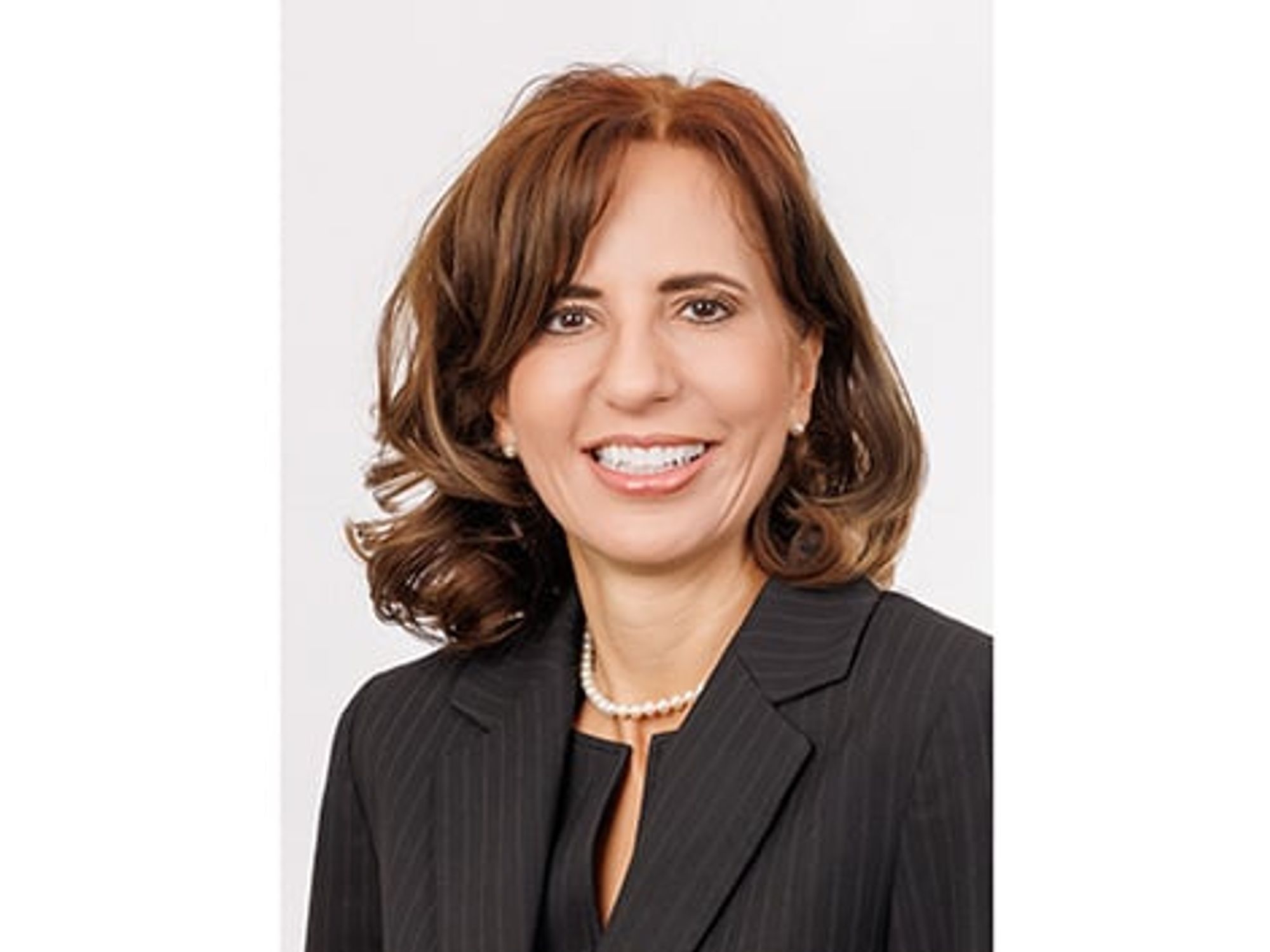 Rebeca-Obregon-Farnell