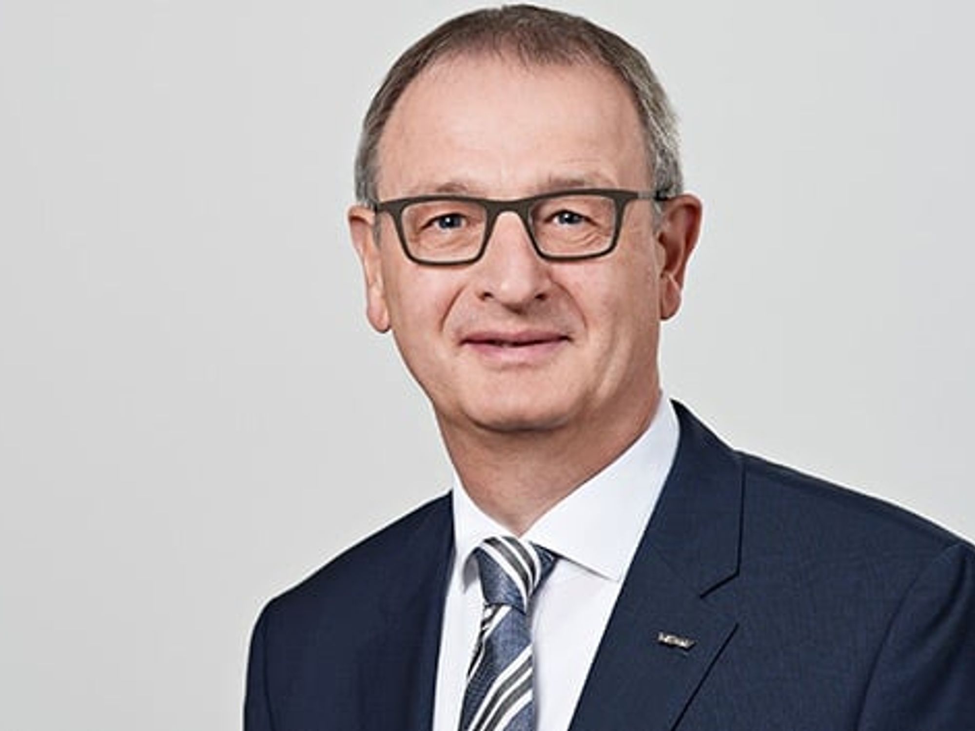Dr. Wilfried Schäfer, VDW Dr. Wilfried Schäfer, VDW