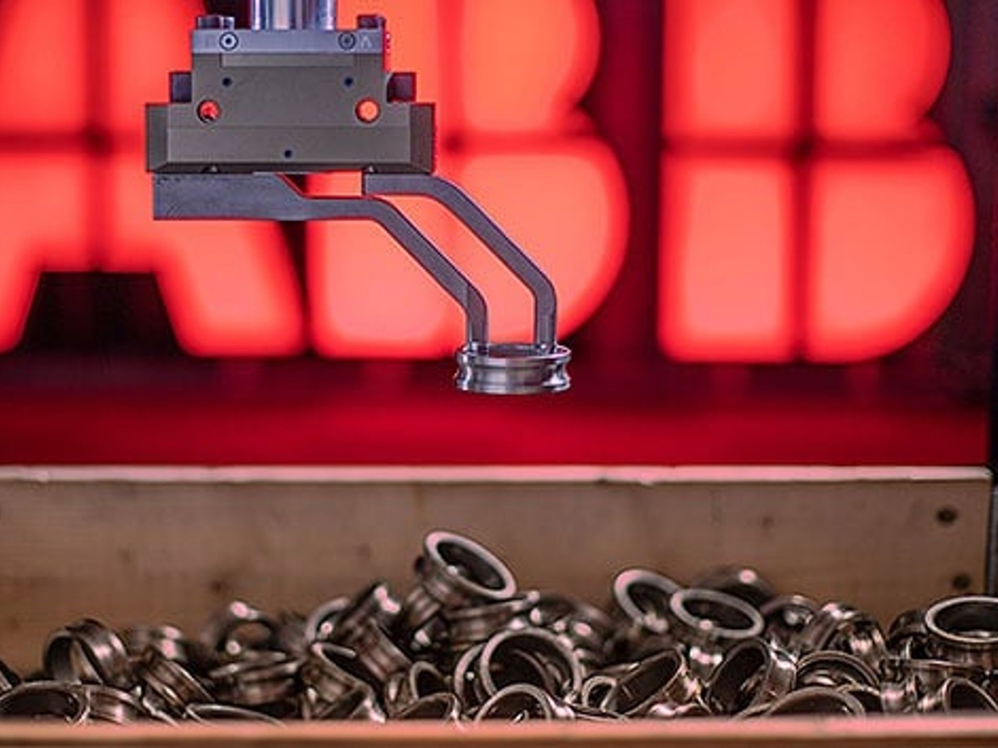 ABB eröffnet Versuchszentrum für Random Bin Picking