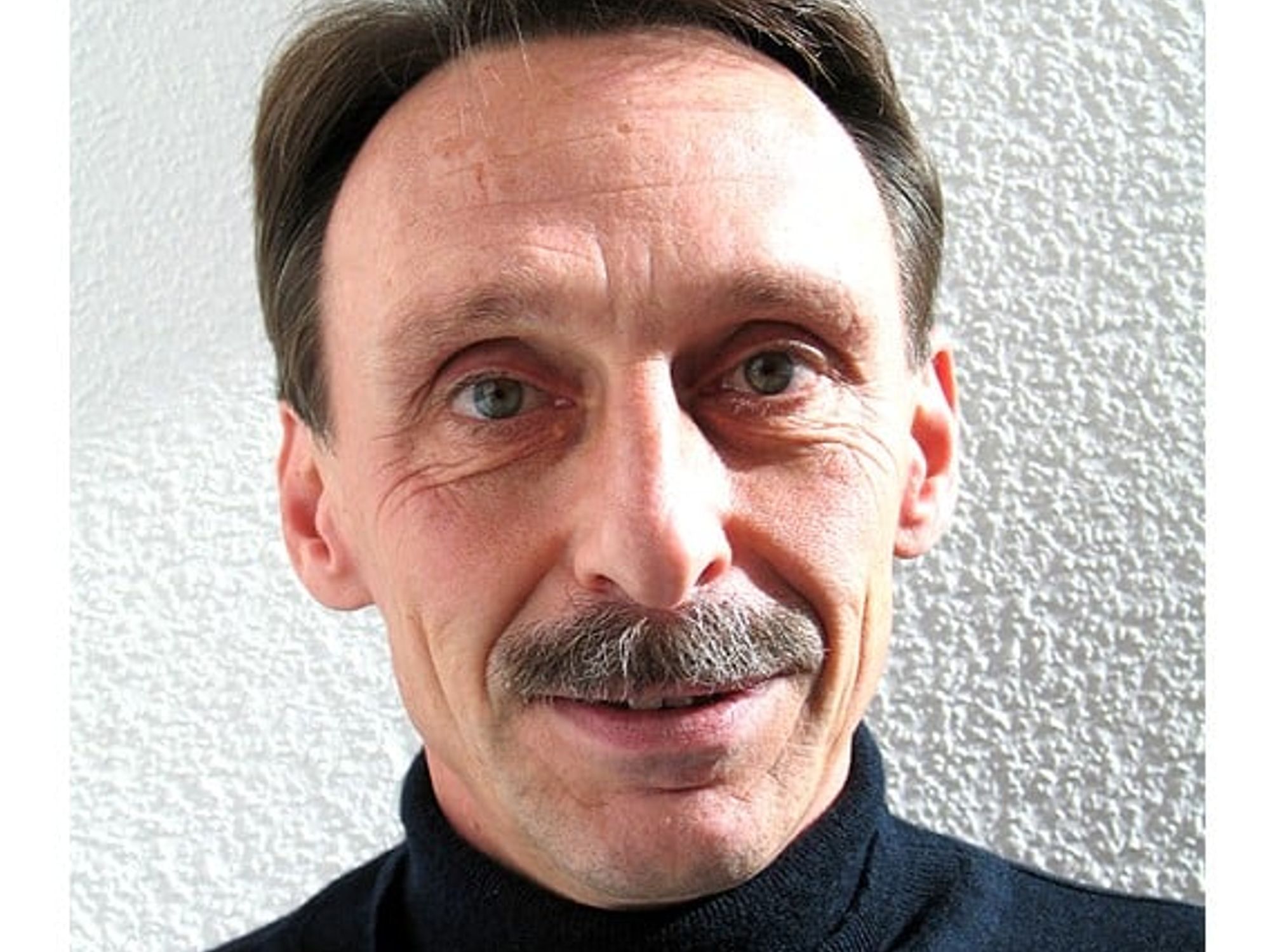 Hans-Jürgen Hilscher, Hilscher GmbH: "With the high-end communication controller 'netX 4000', we will take a big step forward technically." Hans-Jürgen Hilscher, Hilscher GmbH: "With the high-end communication controller 'netX 4000', we will take a big step forward technically."