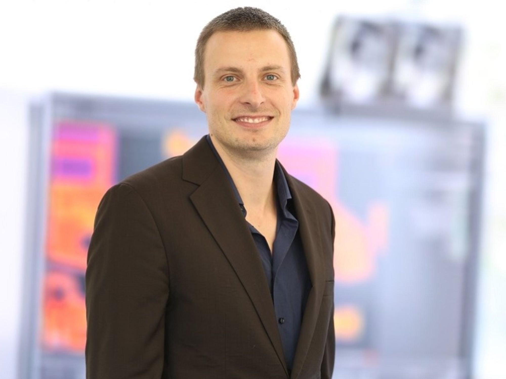 Jörg Klenke ist Projektleiter Produktentwicklung bei Systemtechnik Leber in Nürnberg. Jörg Klenke ist Projektleiter Produktentwicklung bei Systemtechnik Leber in Nürnberg.