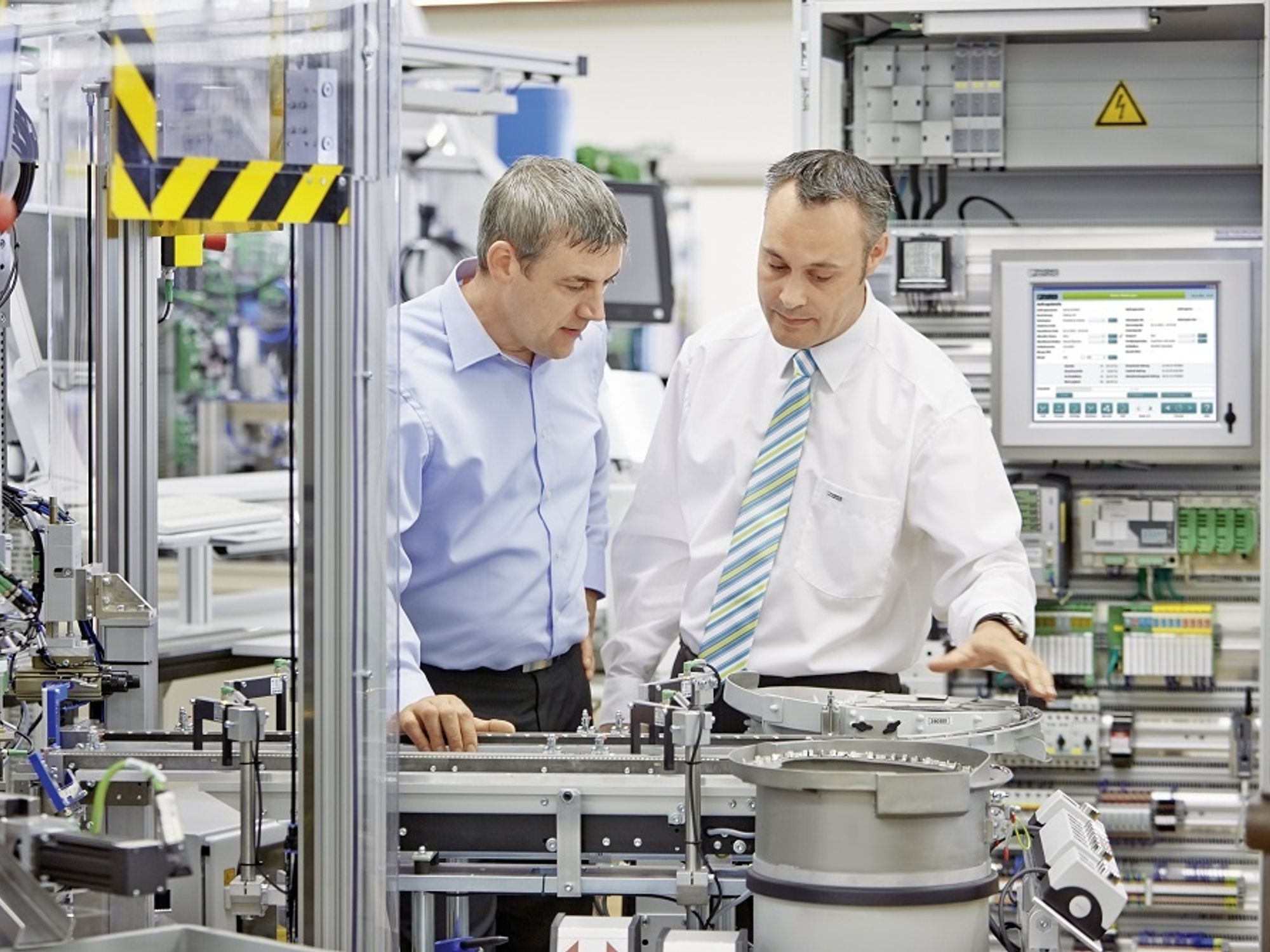 Preparation of the validation on the machine on the basis of the created test plans.