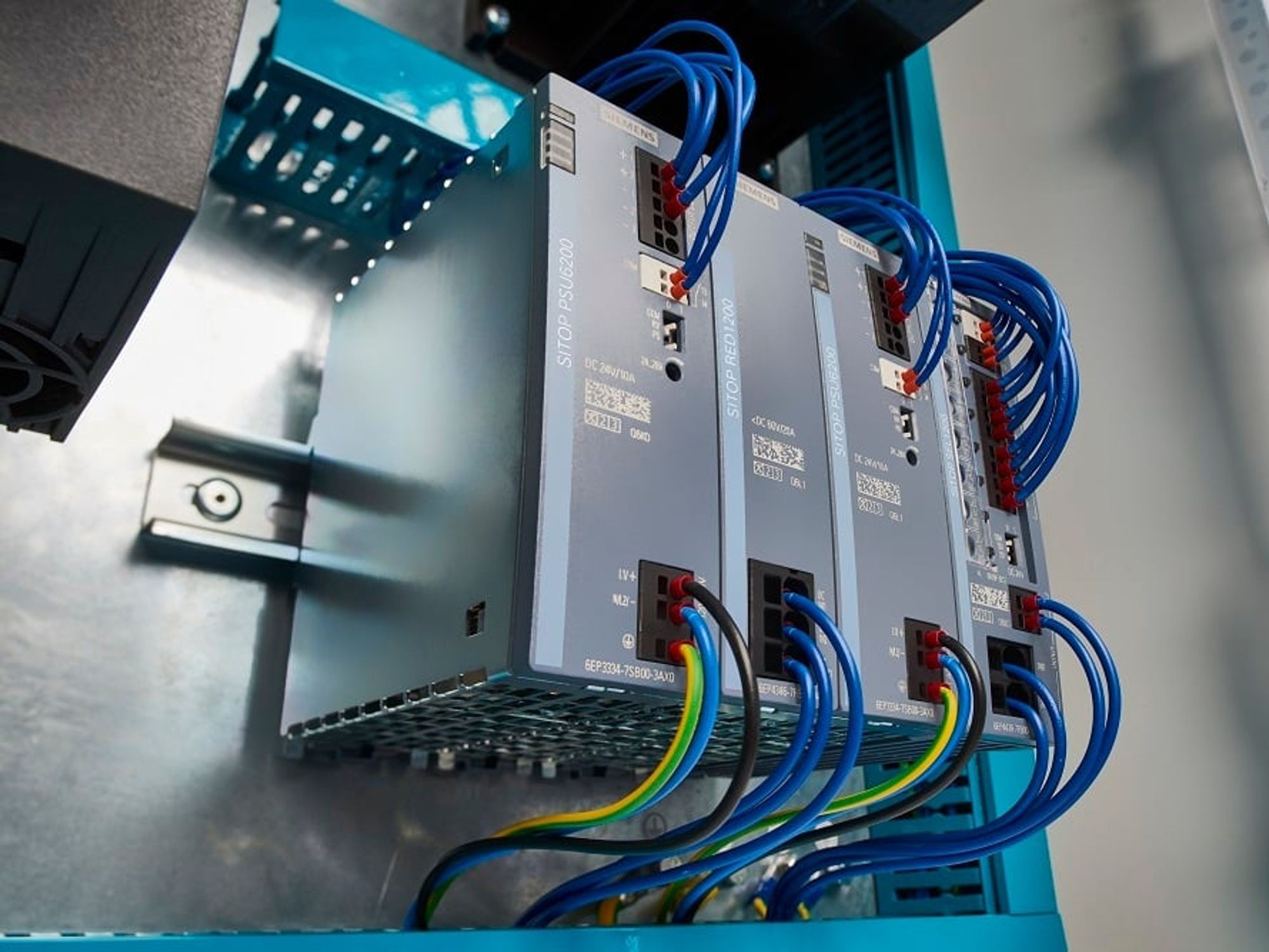 New models for outputs from 24 to 480 W New models for outputs from 24 to 480 W