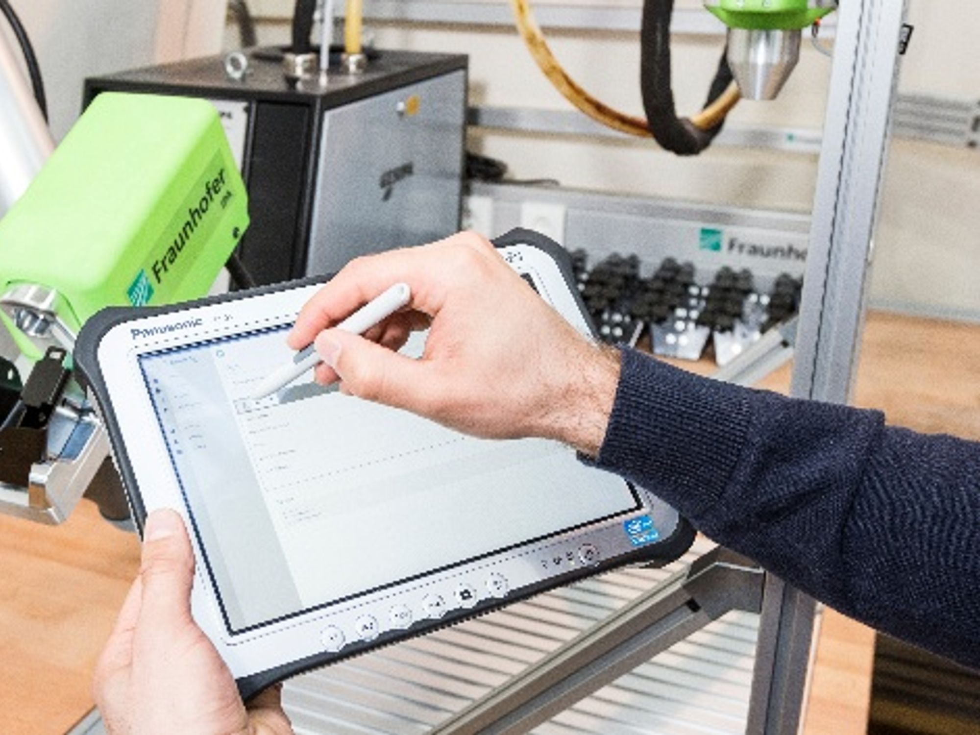 Software for complex robot applications, drag&amp;bot