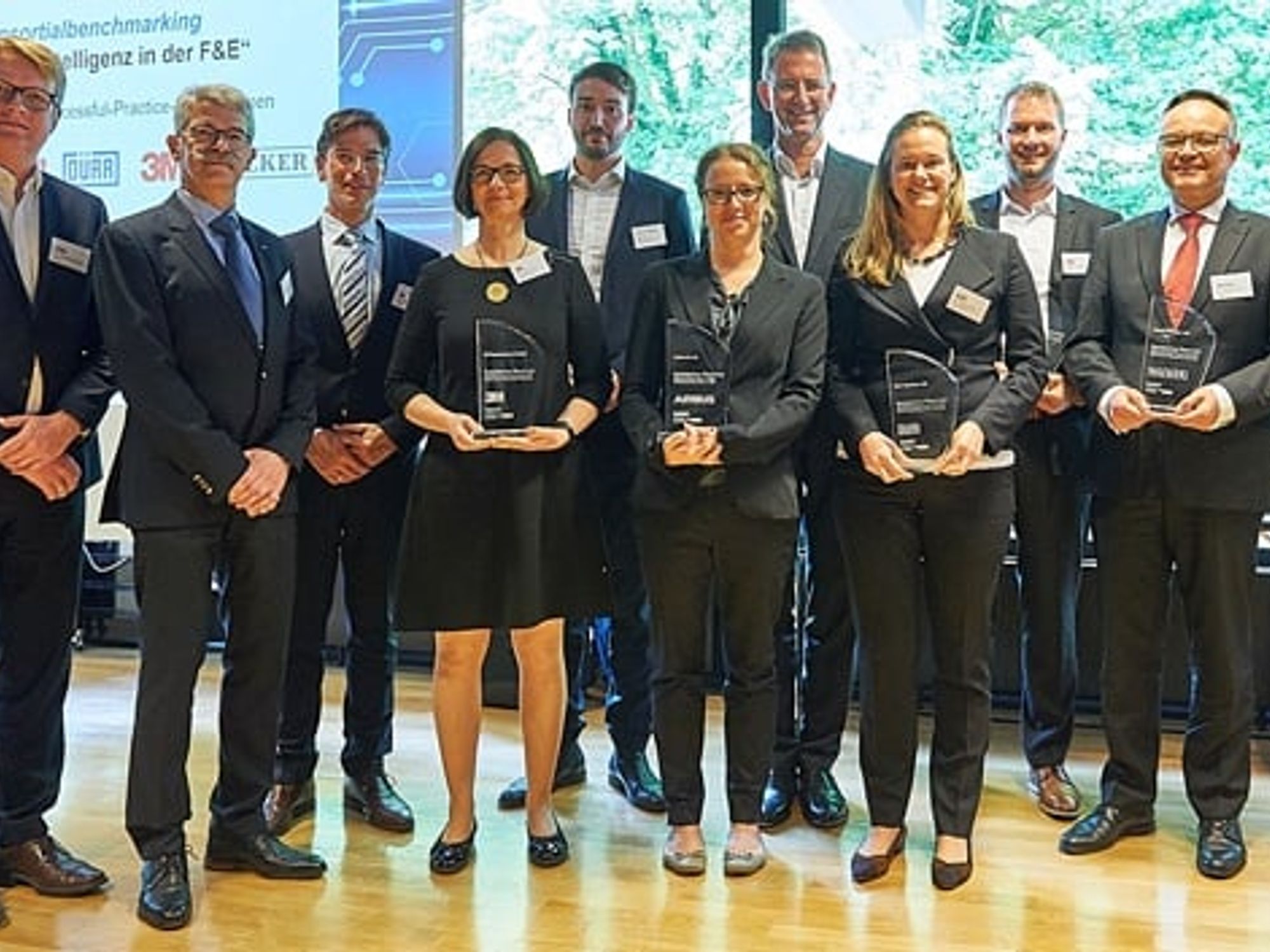 Preisträger und Konsortium des Benchmarkings KI in der F&E 2019 Preisträger und Konsortium des Benchmarkings KI in der F&E 2019