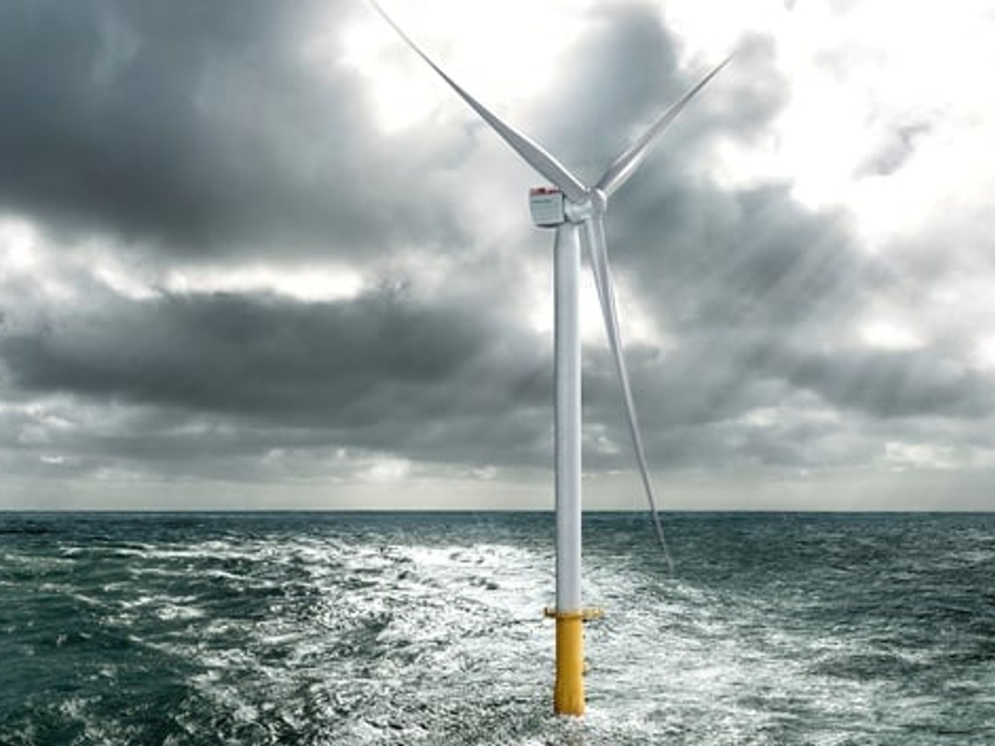 Offshore turbine with 10 MW rated power Offshore turbine with 10 MW rated power