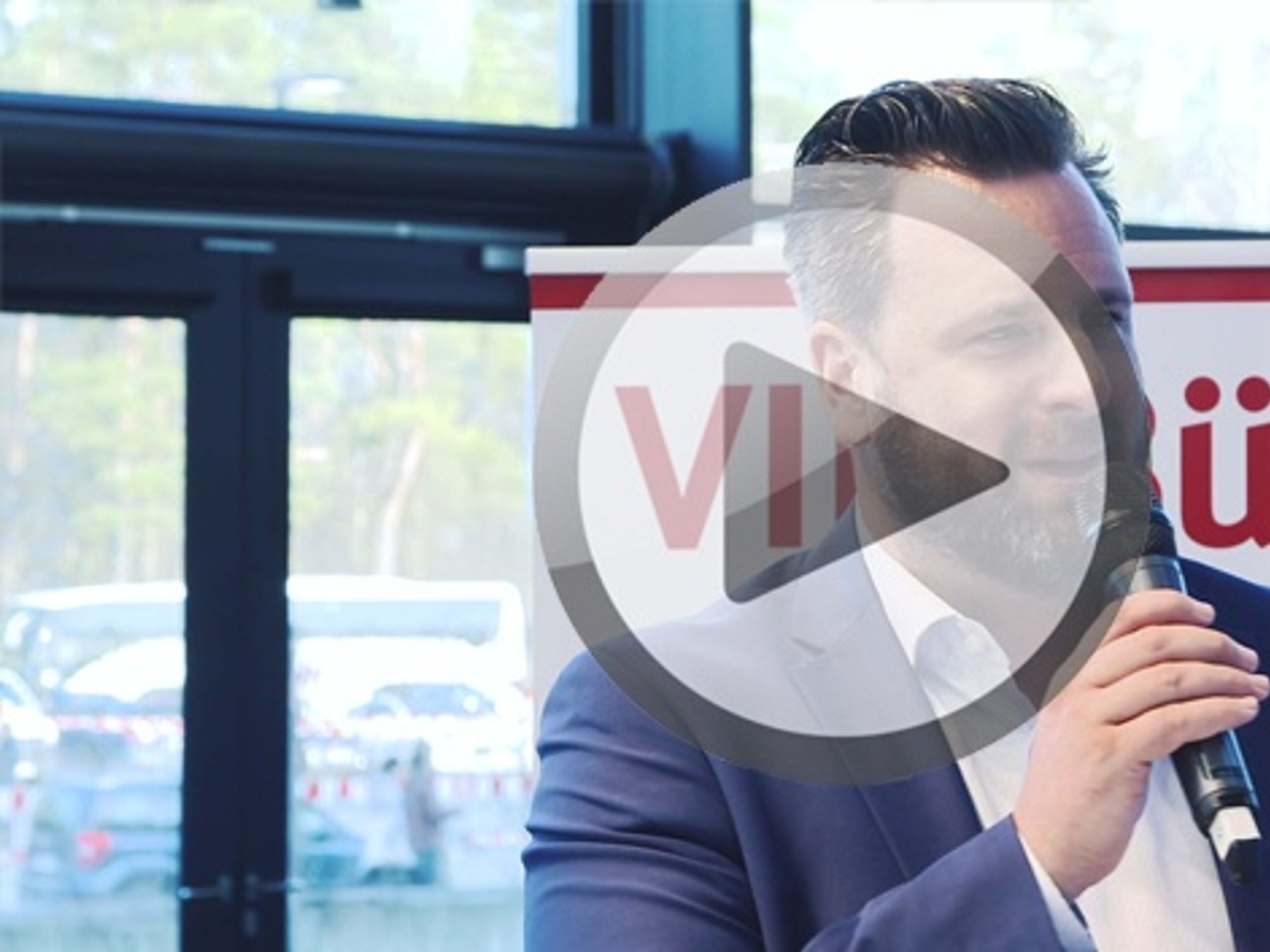 Benedikt Weyerer im Interview Benedikt Weyerer im Interview