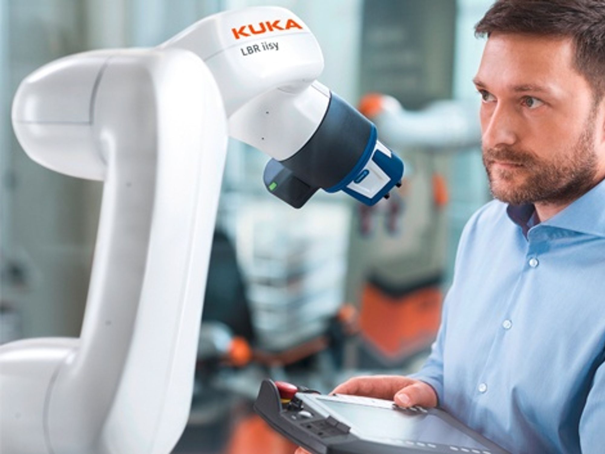 The lightweight robot 'LBR iisy' from Kuka in use