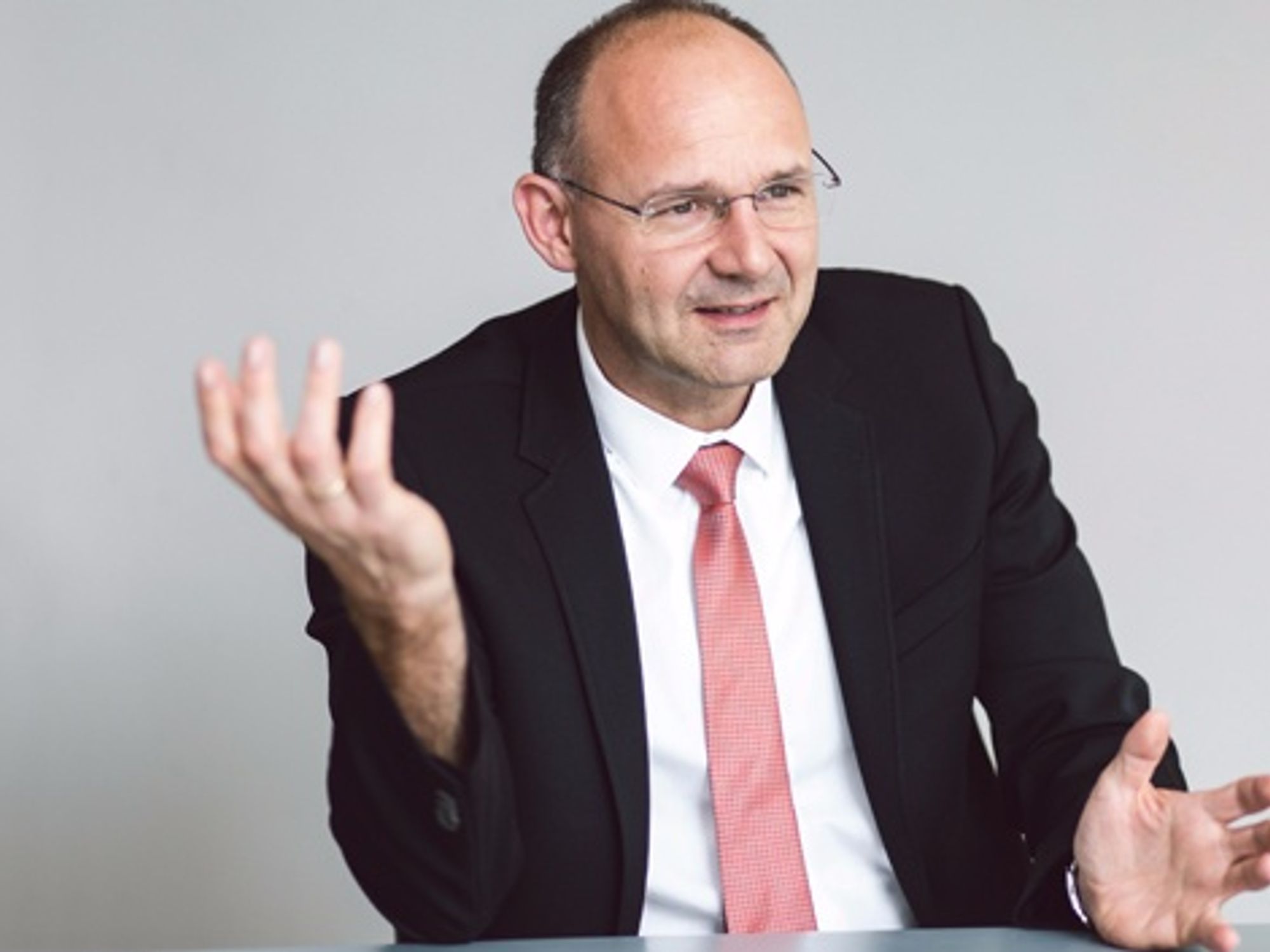 Dr. Hans Krattenmacher from SEW