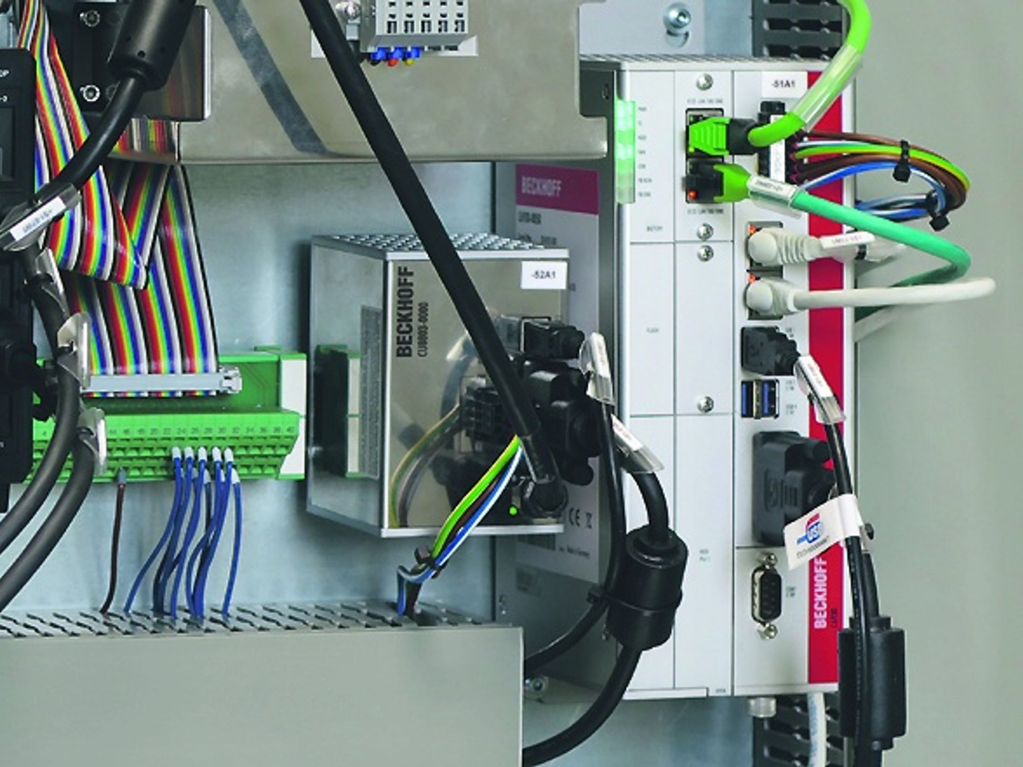 A single IPC for controlling the entire system