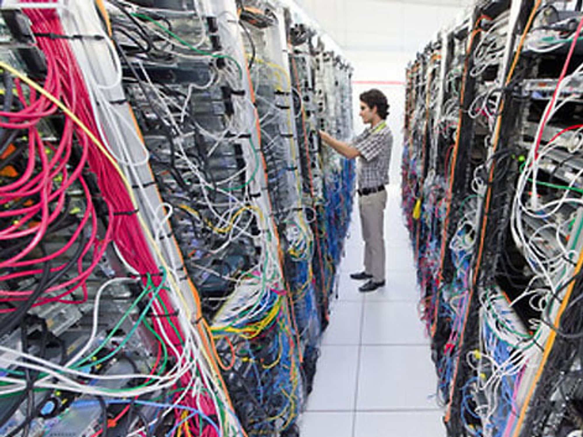 IT-Fachkraft im Serverraum IT-Fachkraft im Serverraum