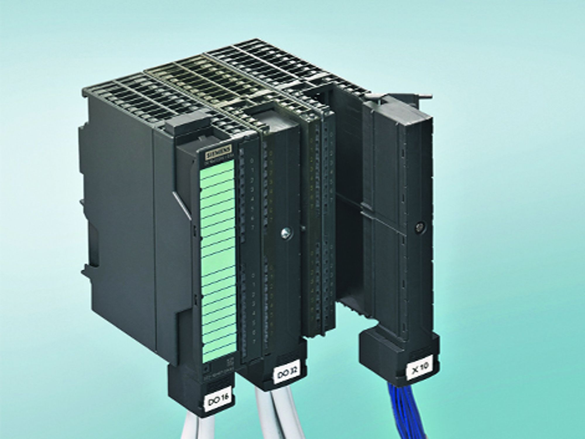 Universelle Frontadapter von Phoenix Contact