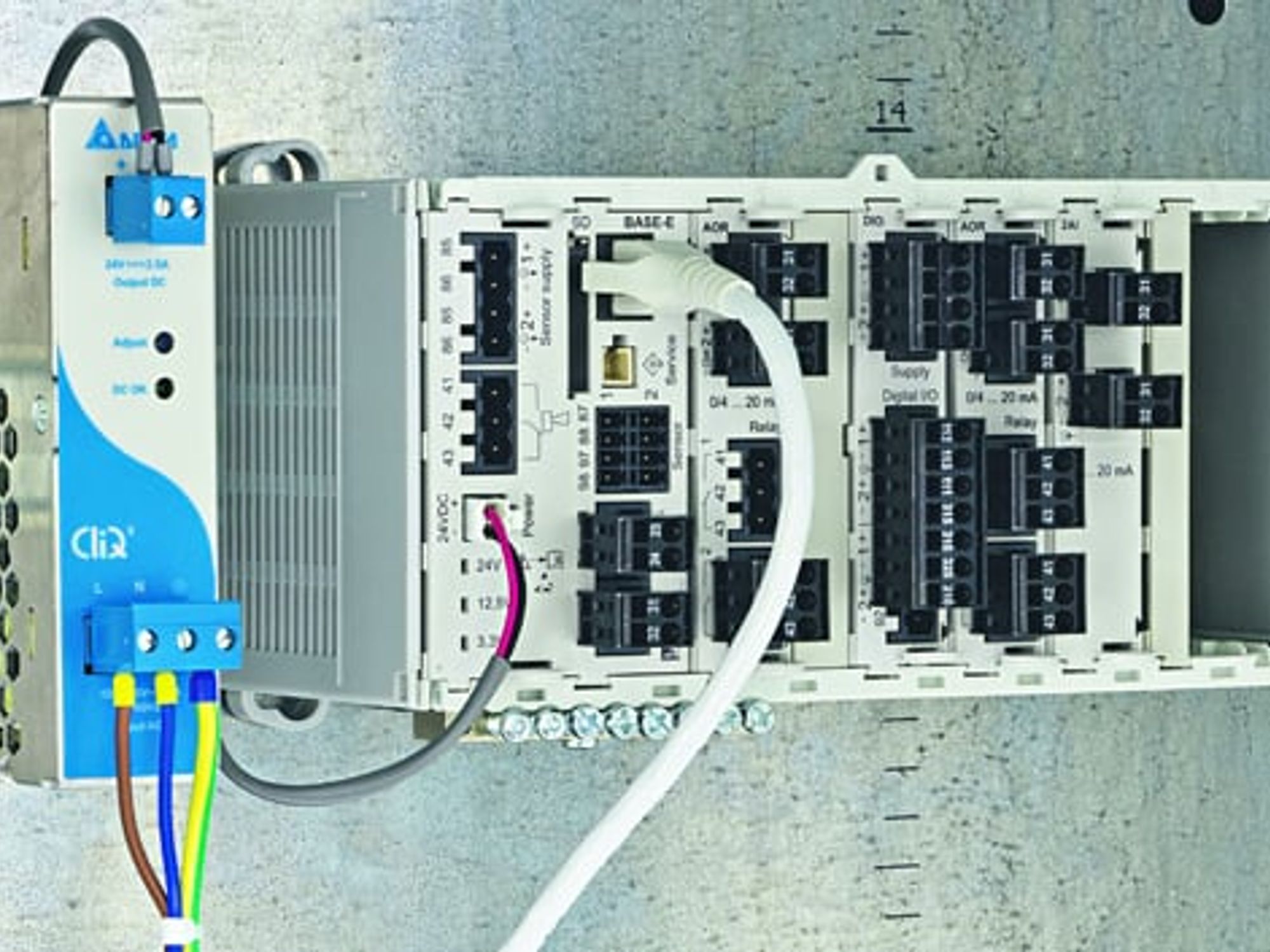 Messumformer auf der Hutschiene, Endress+Hauser Messumformer auf der Hutschiene, Endress+Hauser