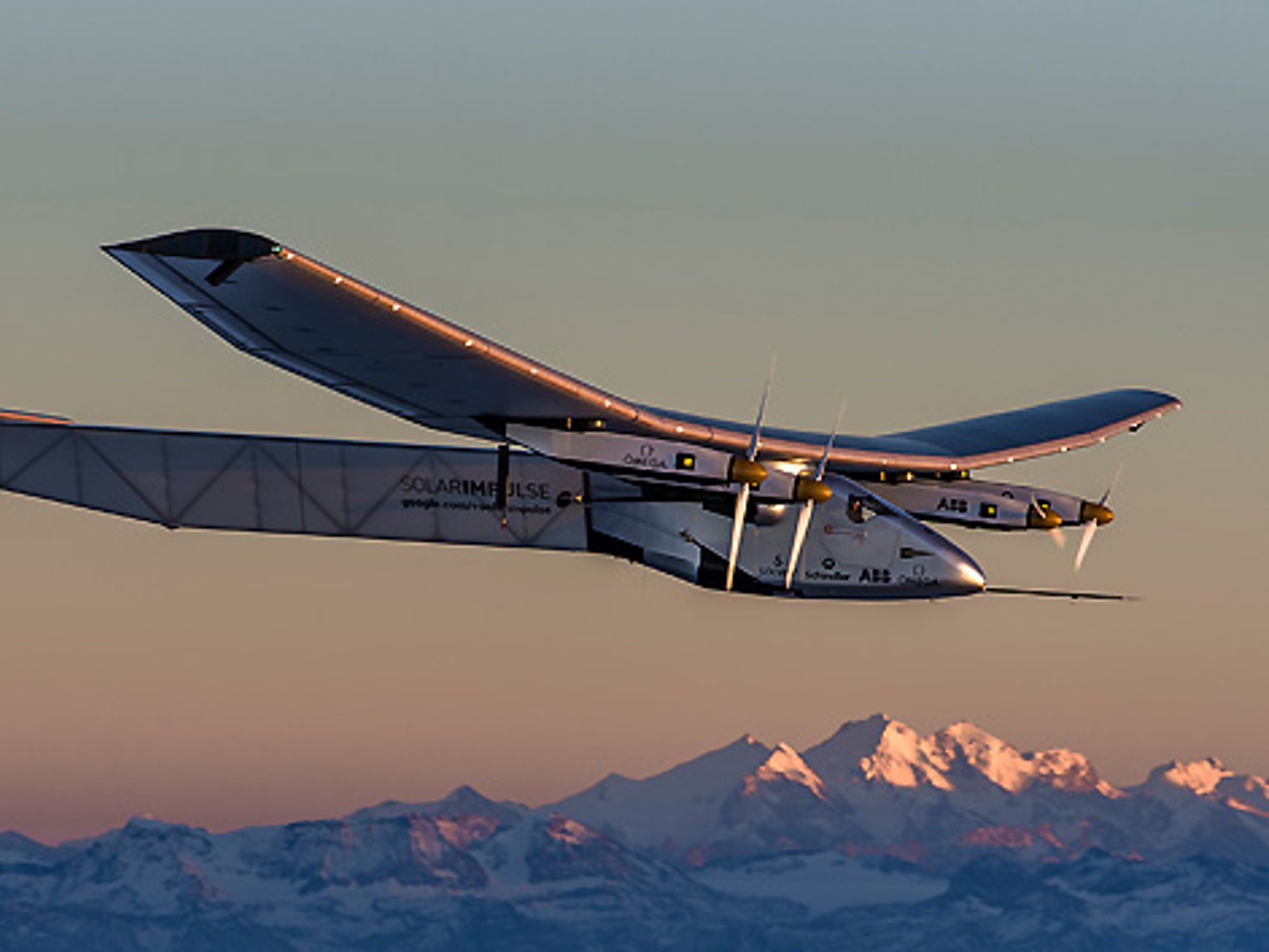 Solar Impulse 2 bei einem Testflug