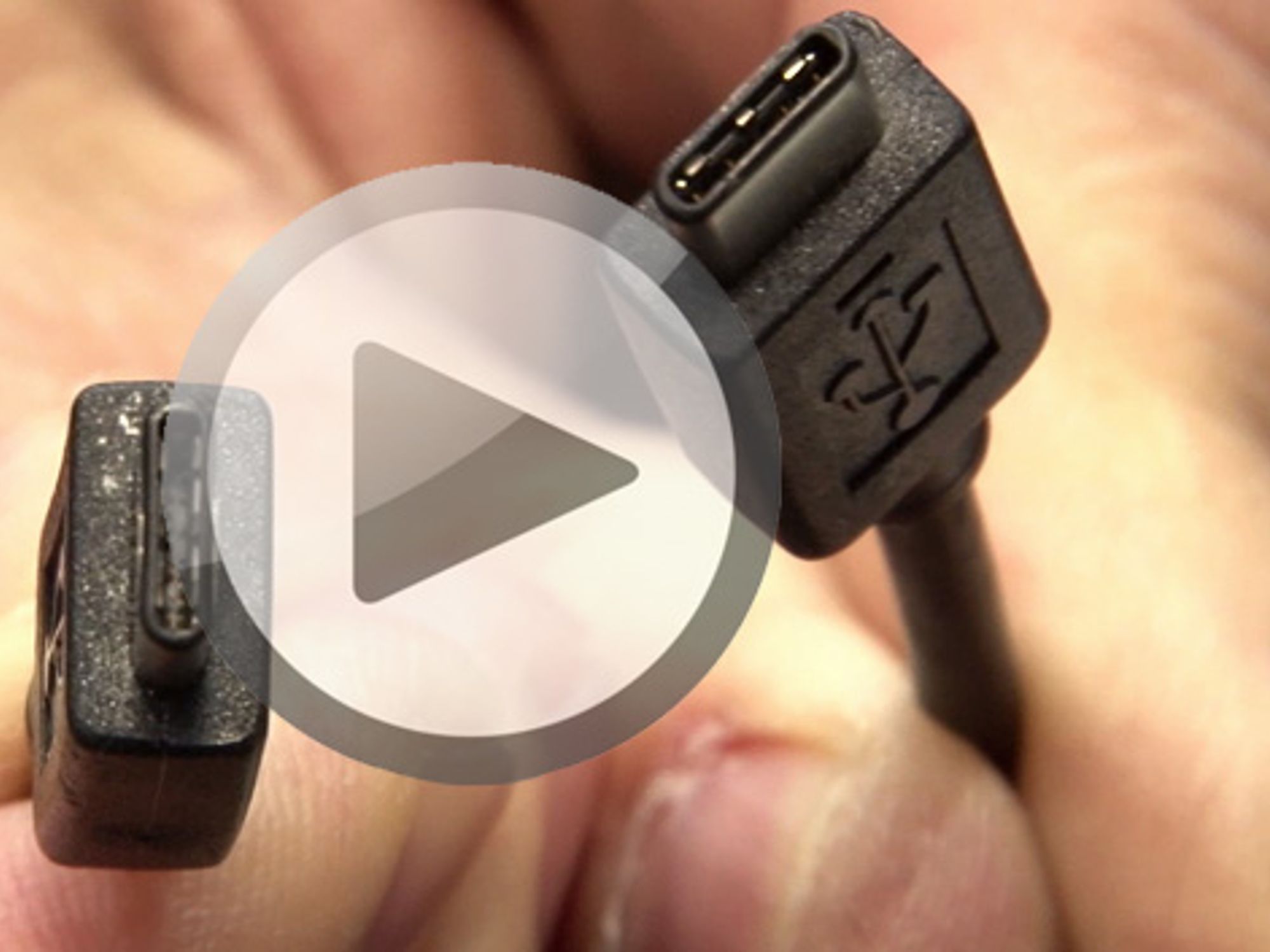 Videovorschaubild zum Film über USB Type C, das neue USB Type C-Kabel Videovorschaubild zum Film über USB Type C, das neue USB Type C-Kabel