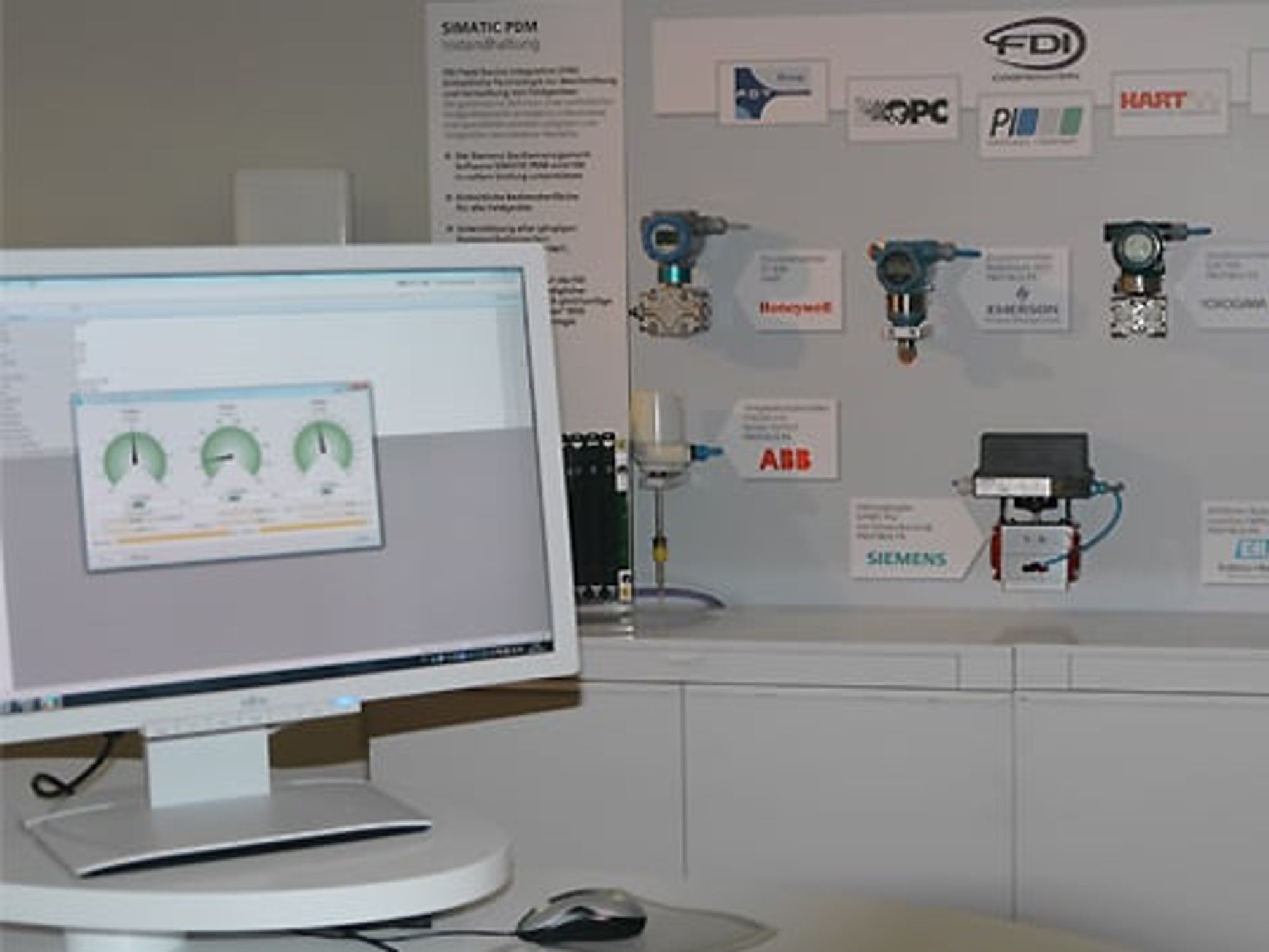 Computer mit Feldgeräten Computer mit Feldgeräten
