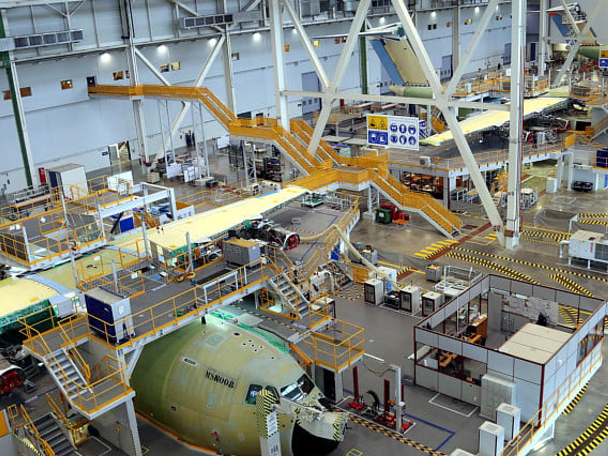 Fraunhofer IFF, Flugzeugbau, mobile Roboter Fraunhofer IFF, Flugzeugbau, mobile Roboter