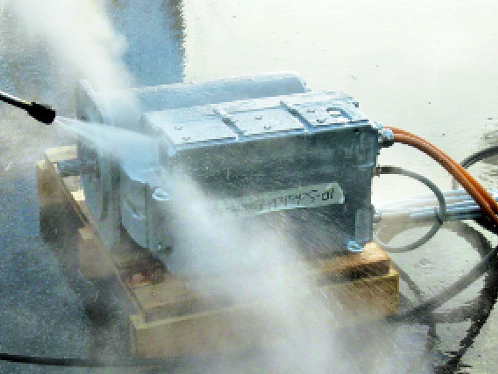 Sensor Technik Wiedemann, Elektrifizierung von mobilen Maschinen, Hochdruckreiniger, 140 kW Antriebsmotor Sensor Technik Wiedemann, Elektrifizierung von mobilen Maschinen, Hochdruckreiniger, 140 kW Antriebsmotor