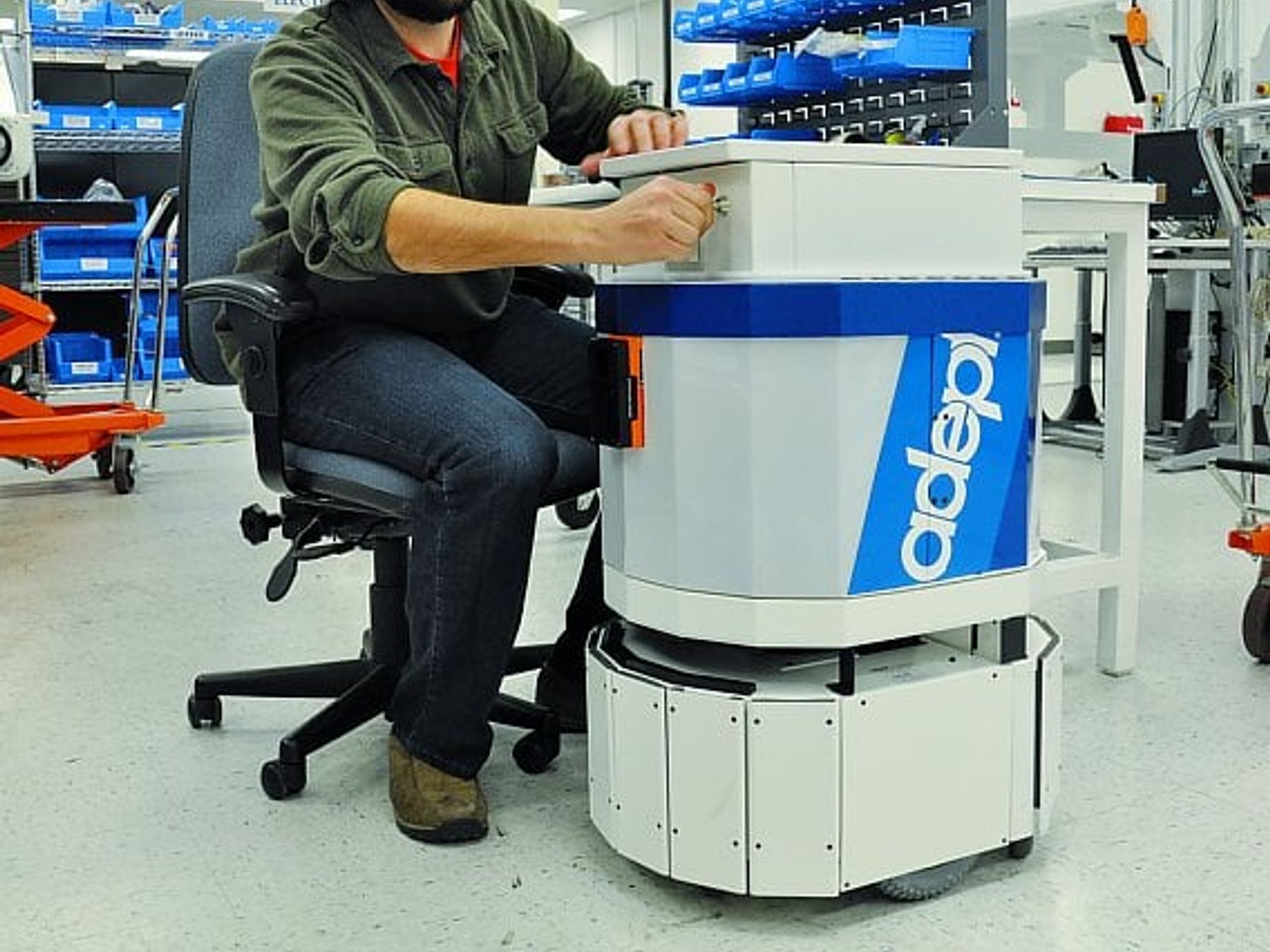 Adept, mobiles Handling, Courier, Bild1