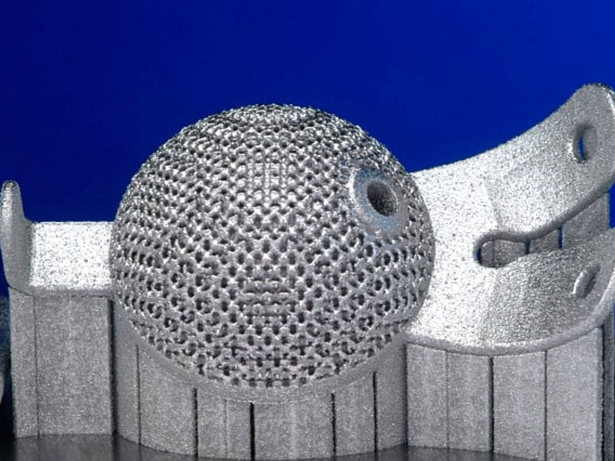 künstliches Implantat