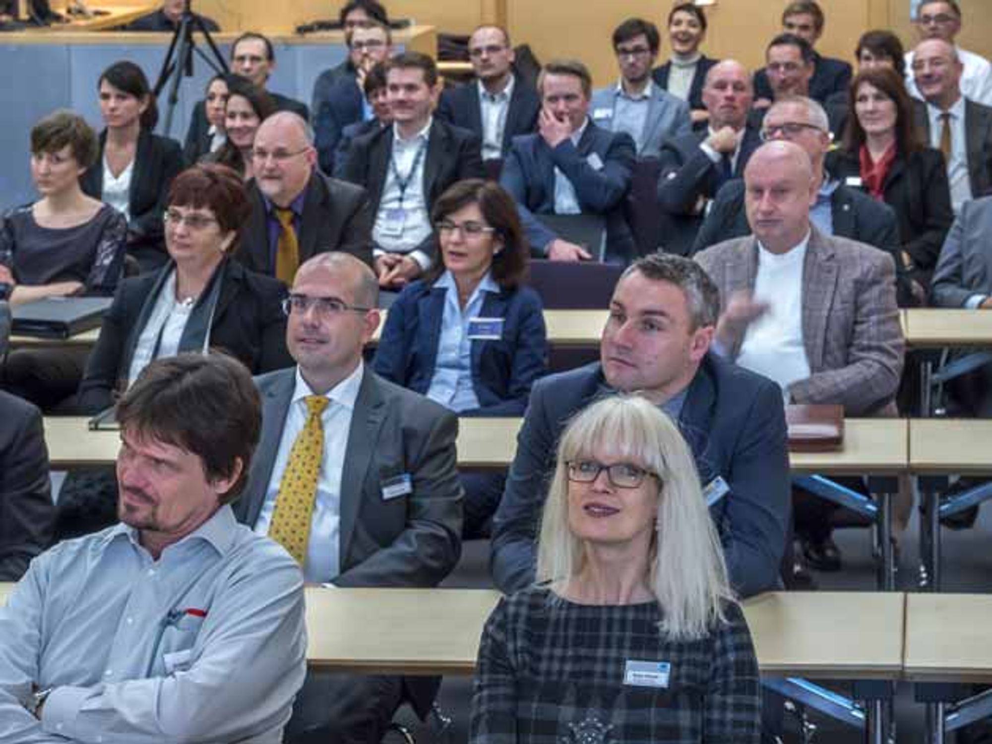 10. MEDIA SUMMIT