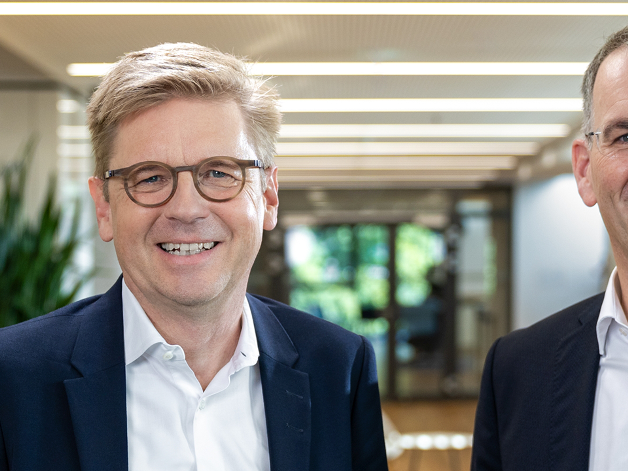 Dr. Mats Gökstorp, Vorstandsvorsitzender der Sick AG (links), und Peter Selders, CEO der Endress+Hauser Gruppe. Dr. Mats Gökstorp, Vorstandsvorsitzender der Sick AG (links), und Peter Selders, CEO der Endress+Hauser Gruppe.