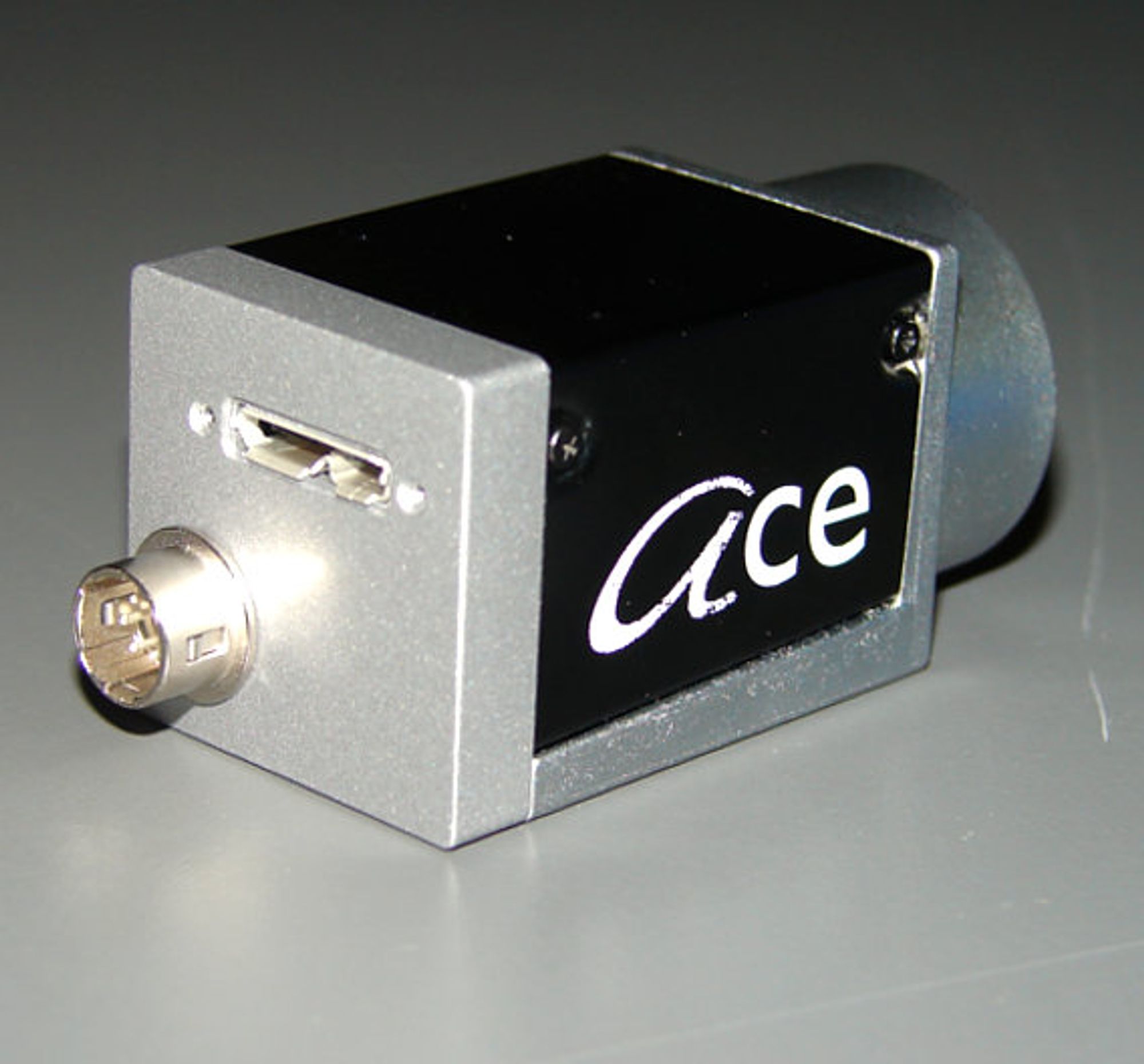 Vision 2011, Basler, Designstudie Mini-Kamera mit USB-3.0-Stecker