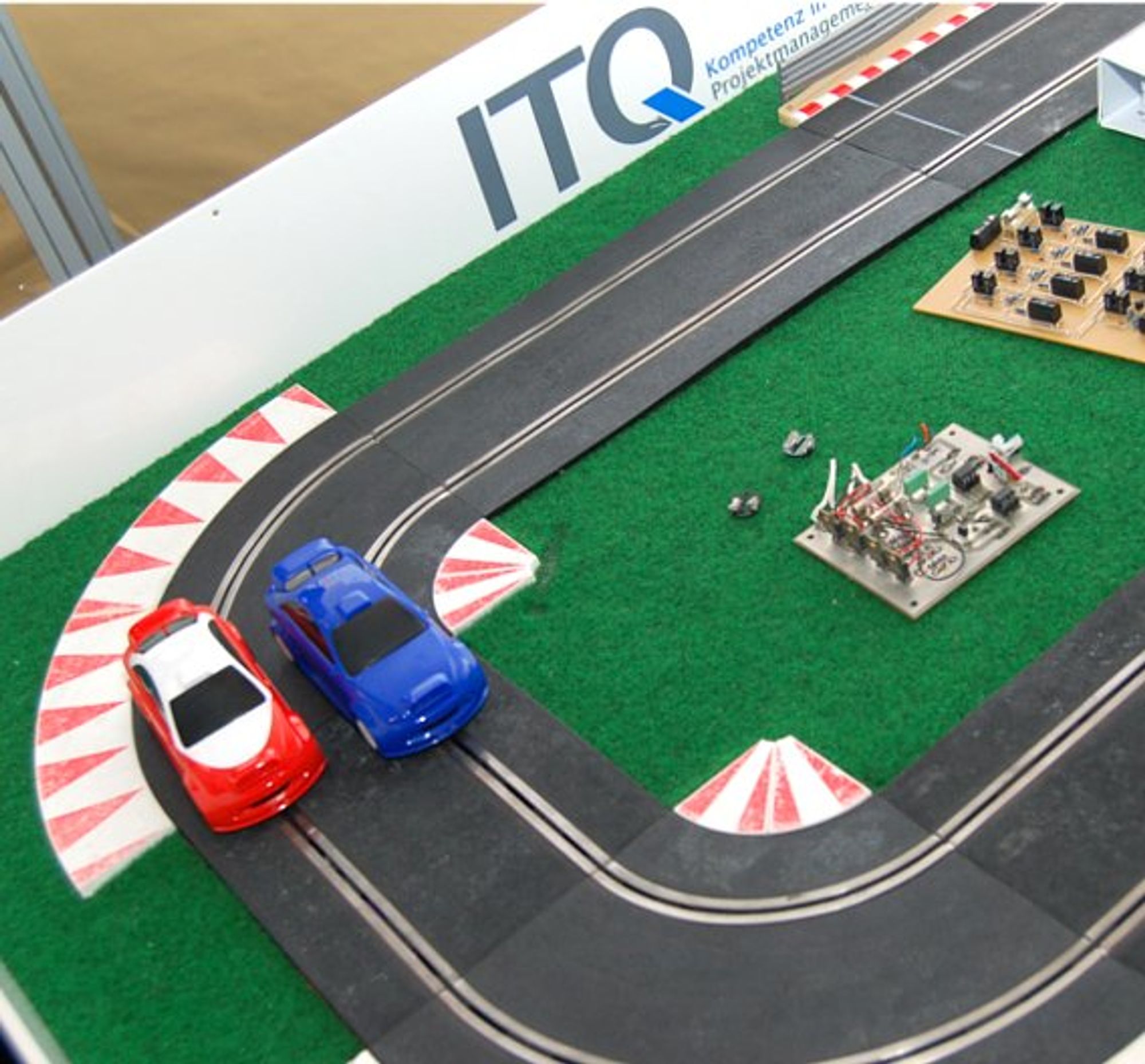Intelligentes Engineering Rennbahn-Projekt