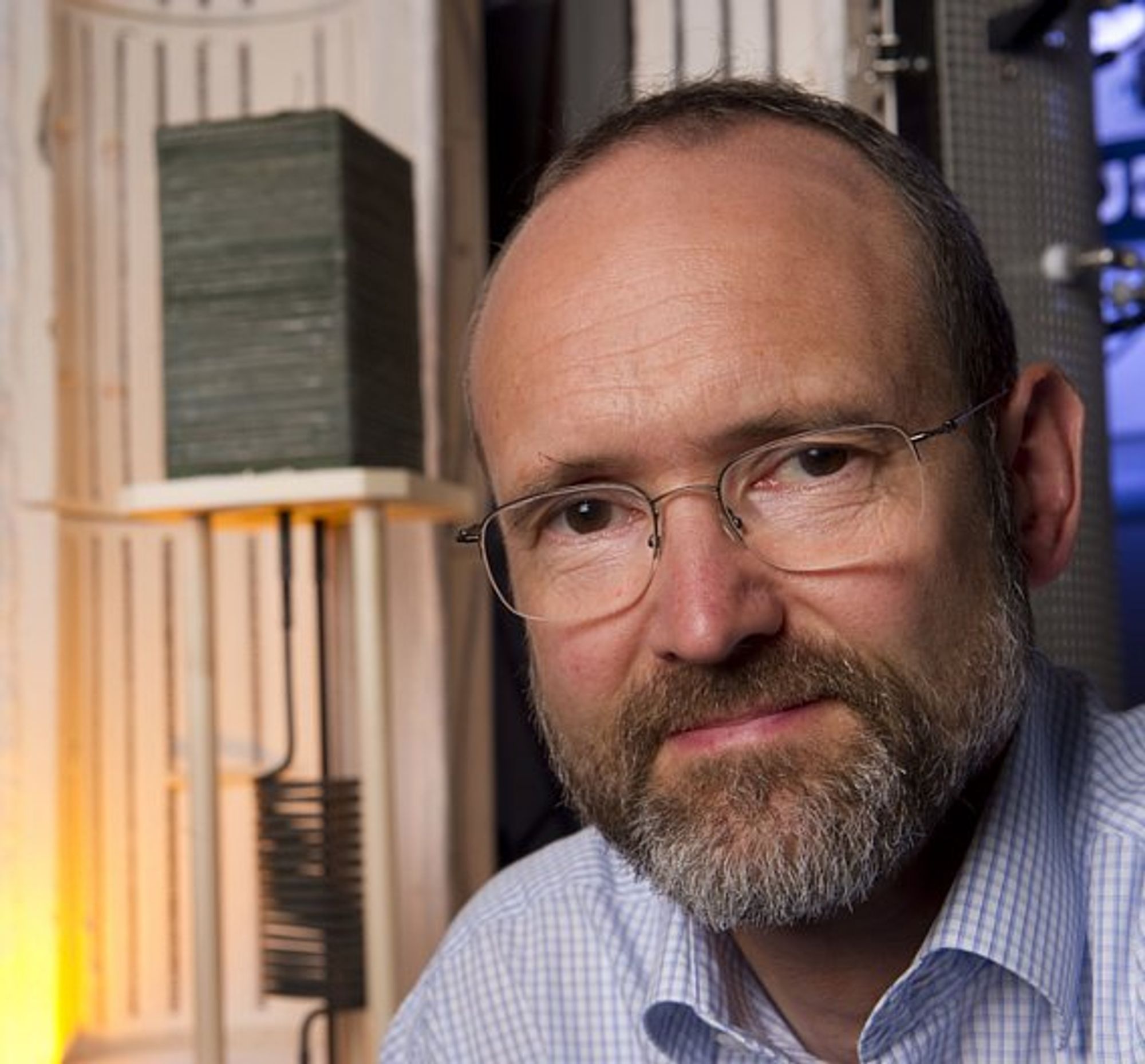 Dr.  Harald Landes 