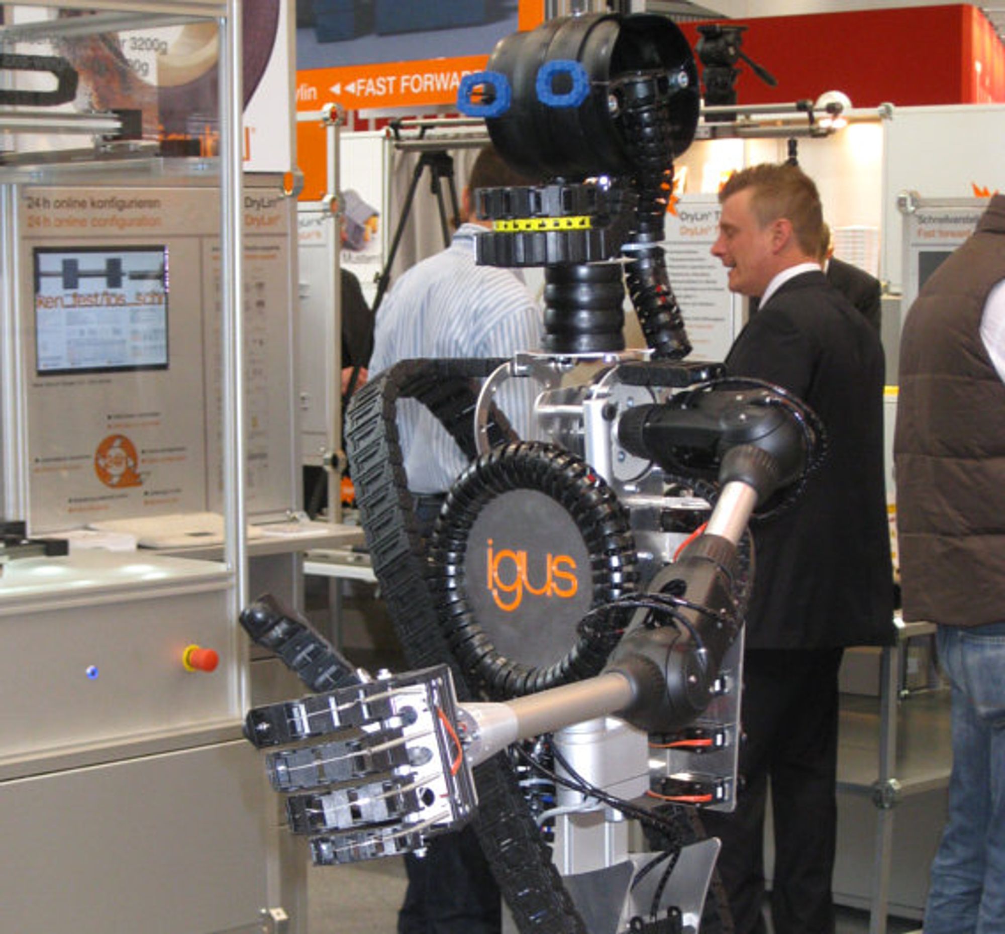 igus, Roboter, neuartige Gelenke
