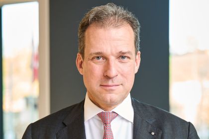 Martin Brettenthaler, CEO und Vorsitzender der Konzernleitung Swiss Krono Group (Foto: Swiss Krono Group) Martin Brettenthaler, CEO und Vorsitzender der Konzernleitung Swiss Krono Group (Foto: Swiss Krono Group)