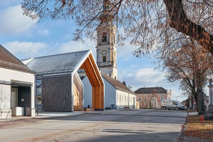 Steildach: Das Zentrum ist zurück