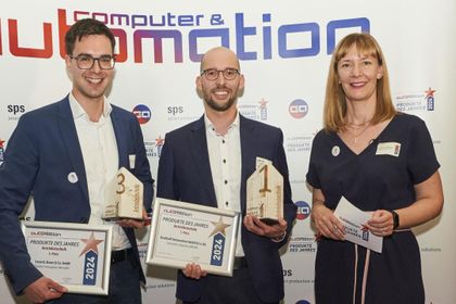 The winners of the 'Drive Technology' category Stefan Schneider (Lenord+Bauer) and Christopher Kleinert (Beckhoff) with Andrea Gillhuber (Computer&Automation). The winners of the 'Drive Technology' category Stefan Schneider (Lenord+Bauer) and Christopher Kleinert (Beckhoff) with Andrea Gillhuber (Computer&Automation).