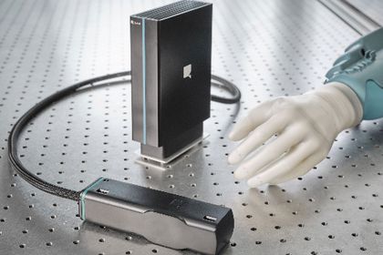 QANT_Magnetfeldsensor und Prothese QANT_Magnetfeldsensor und Prothese