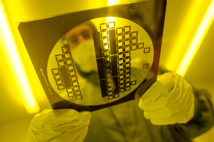 Fraunhofer IFF, research project for the chip industry Fraunhofer IFF, research project for the chip industry