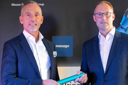 Staffelstabübergabe im Ausstellerbeirat der SPS: Steffen Winkler, Bosch Rexroth (links), folgt auf Christian Wolf, Turck. Staffelstabübergabe im Ausstellerbeirat der SPS: Steffen Winkler, Bosch Rexroth (links), folgt auf Christian Wolf, Turck.
