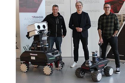 Roberto-Guzman_Robotnik_Thomas-Linkenheil_URG_Rafael-Lopez_Robotnik