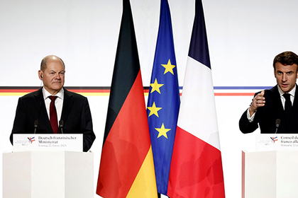 Federal Chancellor Olaf Scholz (SPD, l), next to Emmanuel Macron, President of France, at the press conference after the Franco-German Council of Ministers to mark the 60th anniversary of the Élysée Treaty. Federal Chancellor Olaf Scholz (SPD, l), next to Emmanuel Macron, President of France, at the press conference after the Franco-German Council of Ministers to mark the 60th anniversary of the Élysée Treaty.