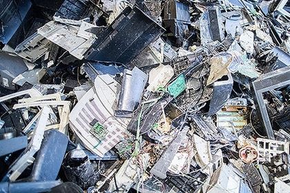 Electronic waste should be recycled, environmentalists demand.