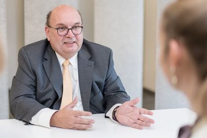 Dr. Peter Hofmann