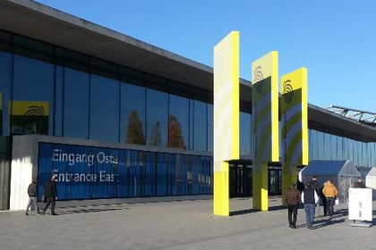 Das ICS International Congress Center Stuttgart ist an das neue Messegelände am Flughafen angeschlossen.