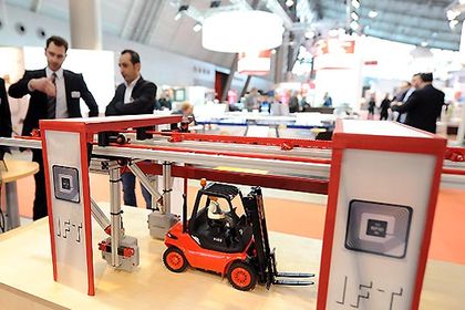 Visitors at Logimat Visitors at Logimat