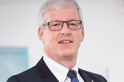 Manfred Stern, Ceo von Yaskawa Europe