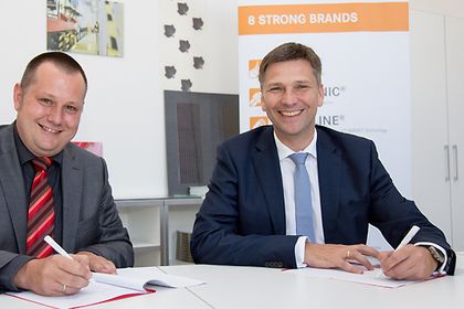 Georg Stawowy, Chief Technology and Innovation Officer of Lapp Holding AG, and Dr. Ralph Pätzold, CEO of Belectric OPV Georg Stawowy, Chief Technology and Innovation Officer of Lapp Holding AG, and Dr. Ralph Pätzold, CEO of Belectric OPV