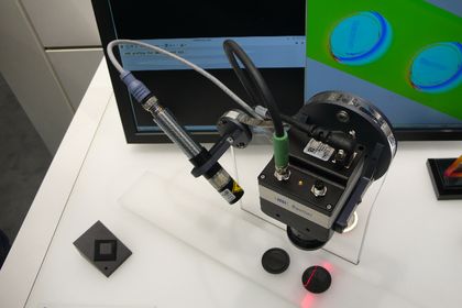 3D-Bildverarbeitung auf der Messe Vision 2016, hier nach dem Lasertriangulationsverfahren.