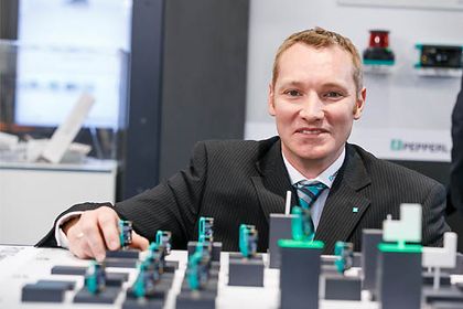 Produktmanager Sebastian Pesch von Pepperl+Fuchs Produktmanager Sebastian Pesch von Pepperl+Fuchs