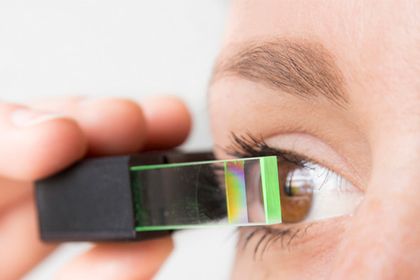 Fraunhofer IOF stellt neue Displaytechnologie für Datenbrillen vor Fraunhofer IOF stellt neue Displaytechnologie für Datenbrillen vor