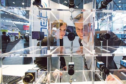 Besucher auf der Vision 2012